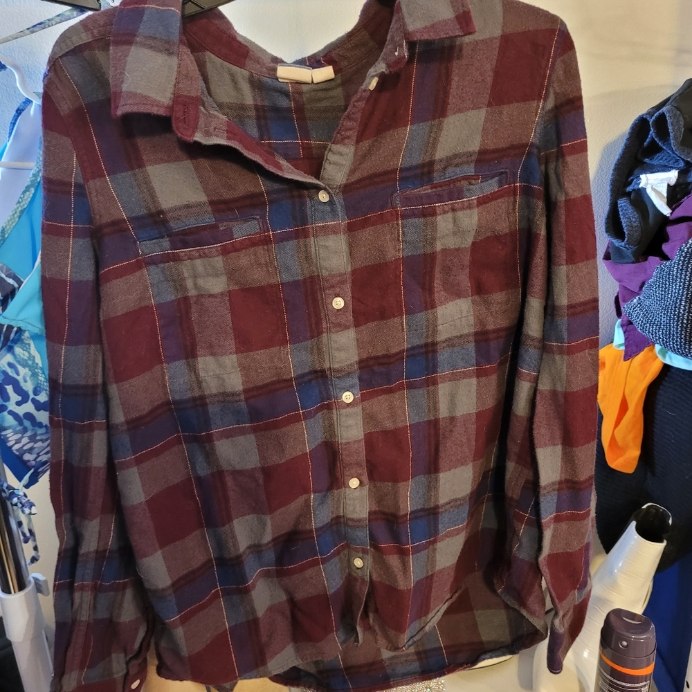 Roxy flannel size XL